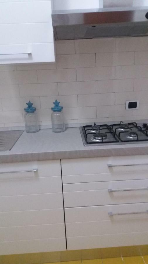 Vient E Mare Apartment Torre Annunziata Bagian luar foto